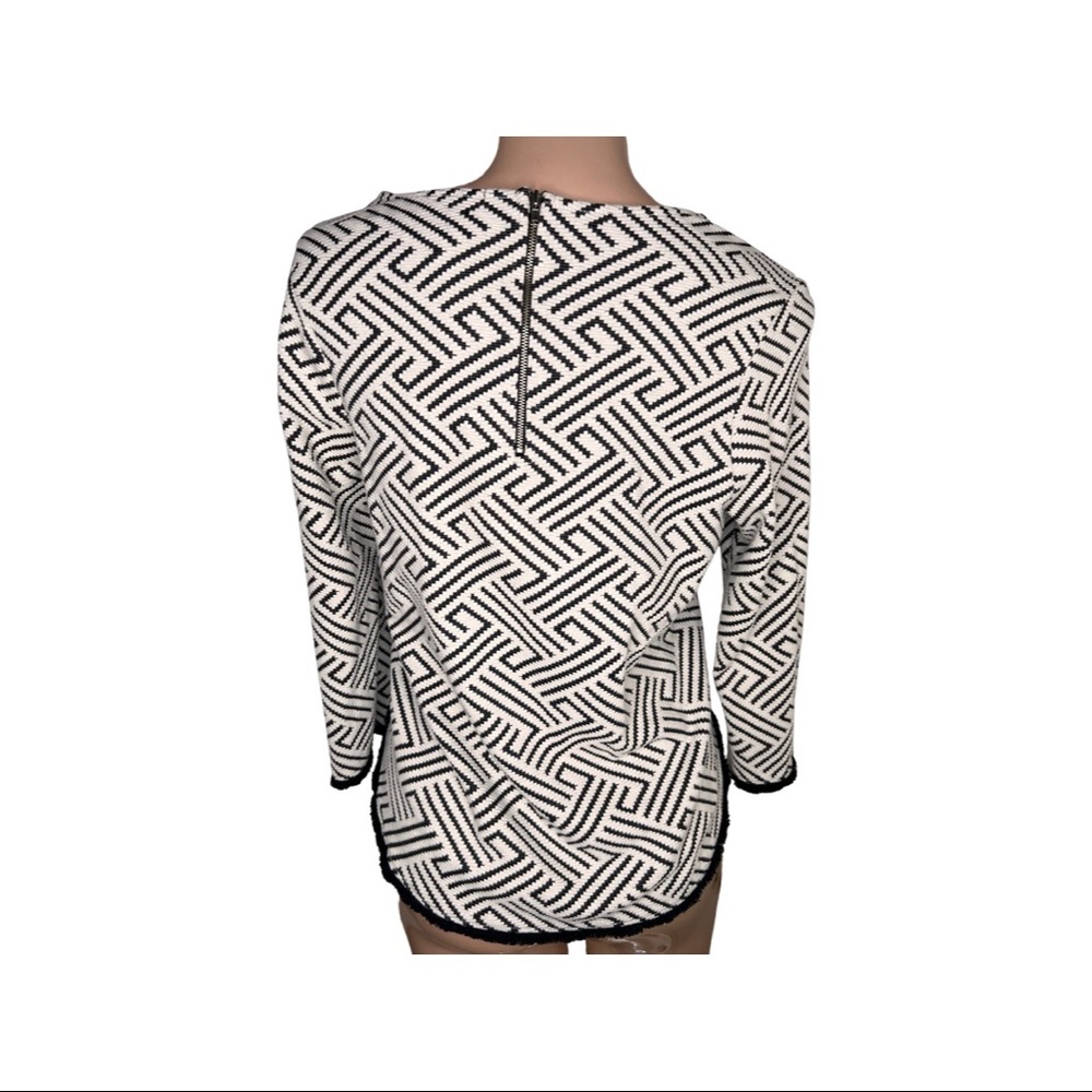 Made is the USA. Black and OFF White Office Top